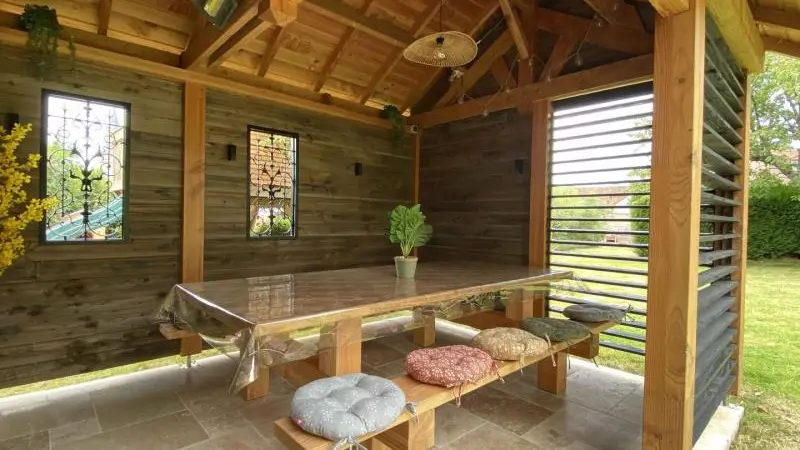 Les Cabanes des Loups