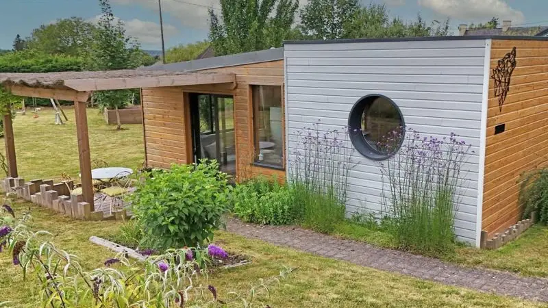 Les Cabanes des Loups