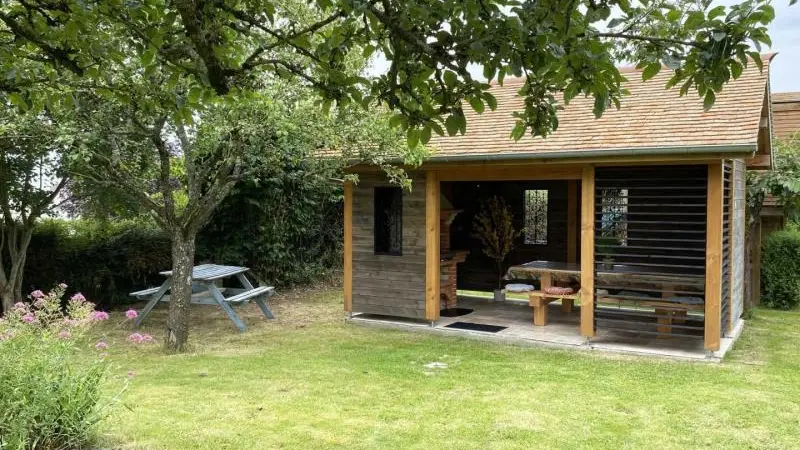 Les Cabanes des Loups