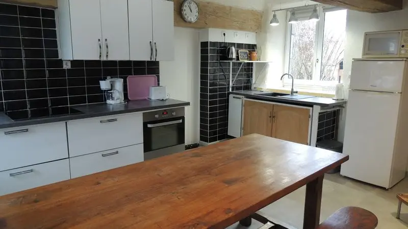 Meuble-Hirondelles-St-Denis-sur-Sarthon