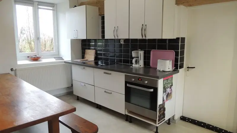 Meuble-Hirondelles-St-Denis-sur-Sarthon