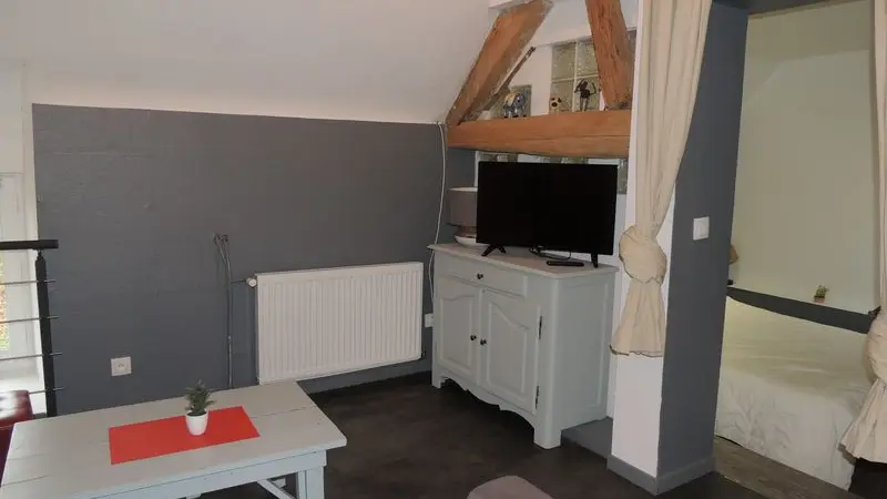 Meuble-Hirondelles-St-Denis-sur-Sarthon