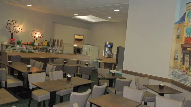 hotel-ibis-alencon-salle