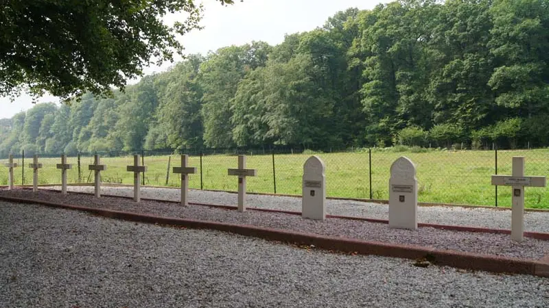 Nécropole des Gateys - St Nicolas des Bois