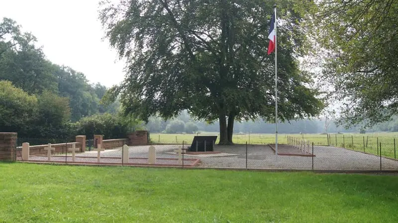 Nécropole des Gateys - St Nicolas des Bois