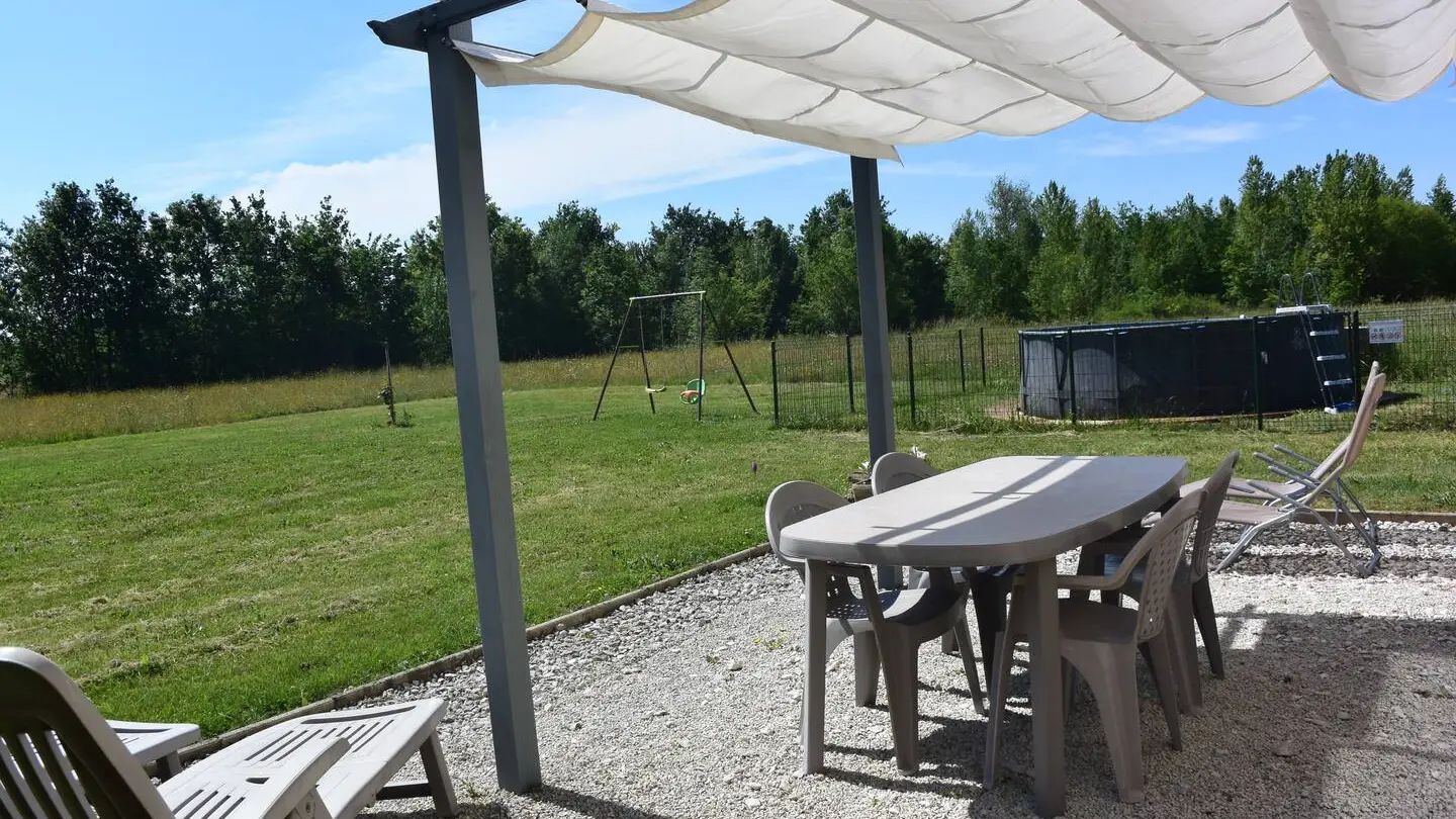 4e0aaf52-def7-49dd-8a80-11abfc57649c