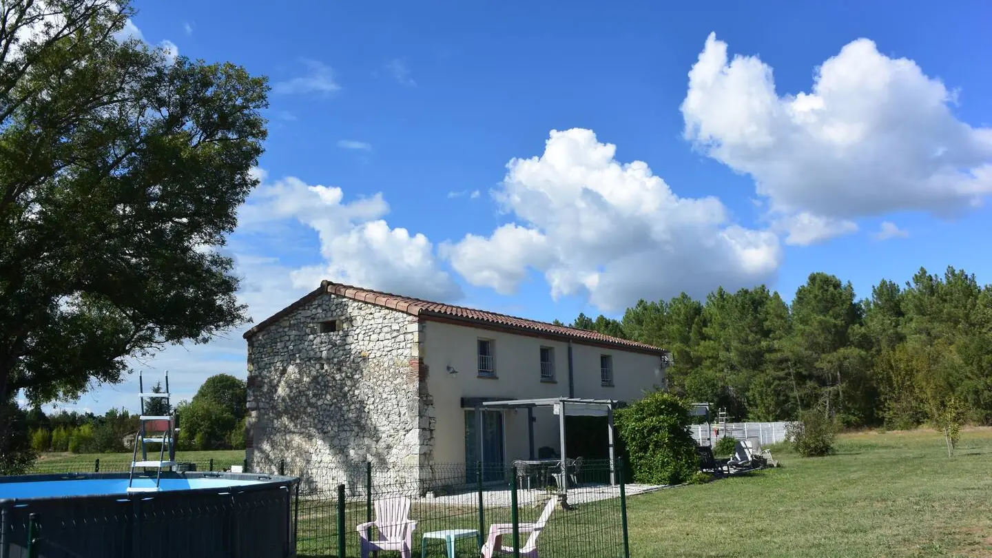 699c80d7-d0f2-41c5-befc-88b910cf4d0e