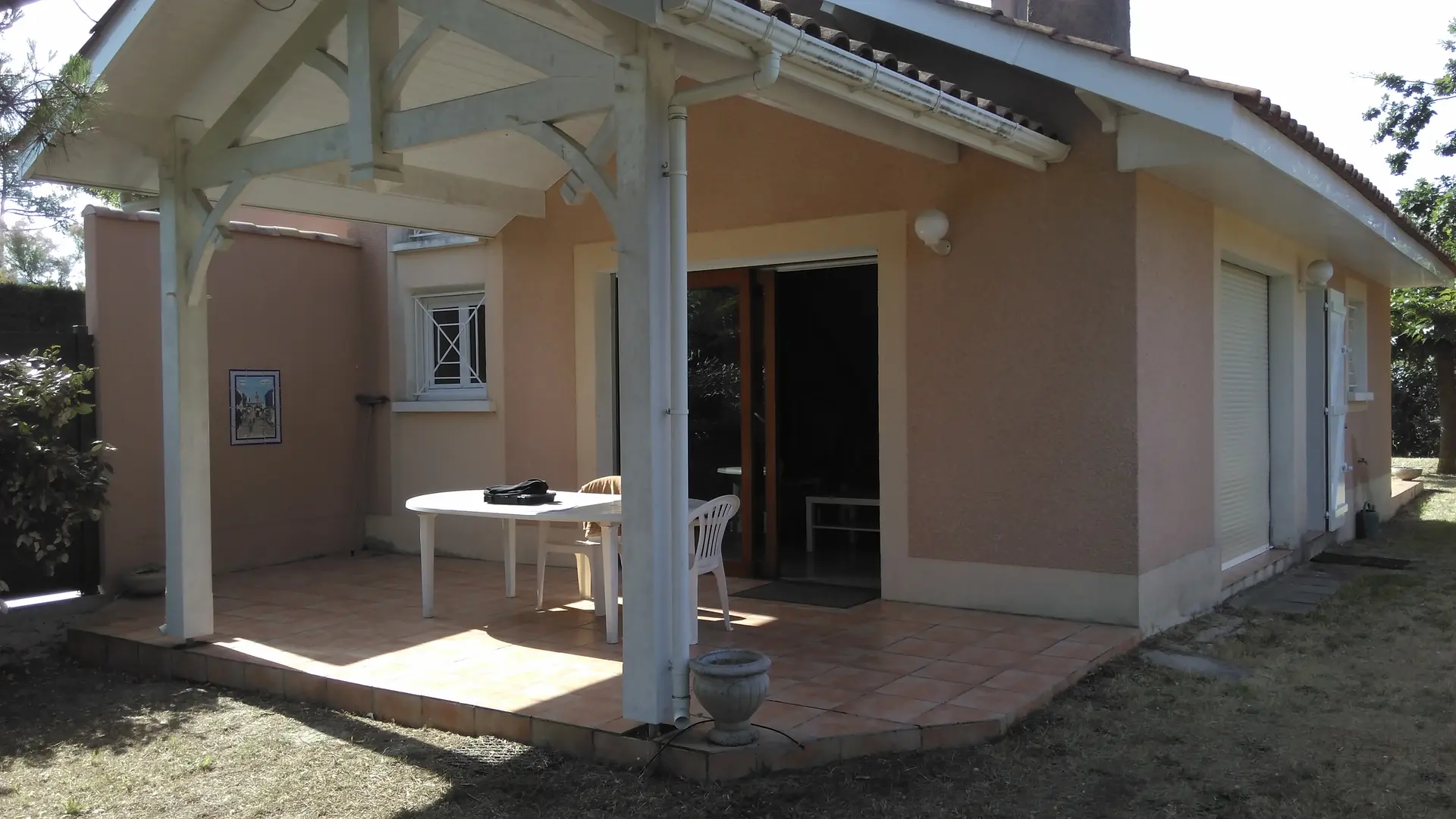 1-4 MONTA 12 Terrasse avant 2