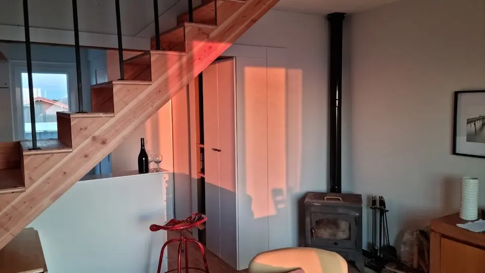 20220508_210929 (Copier)