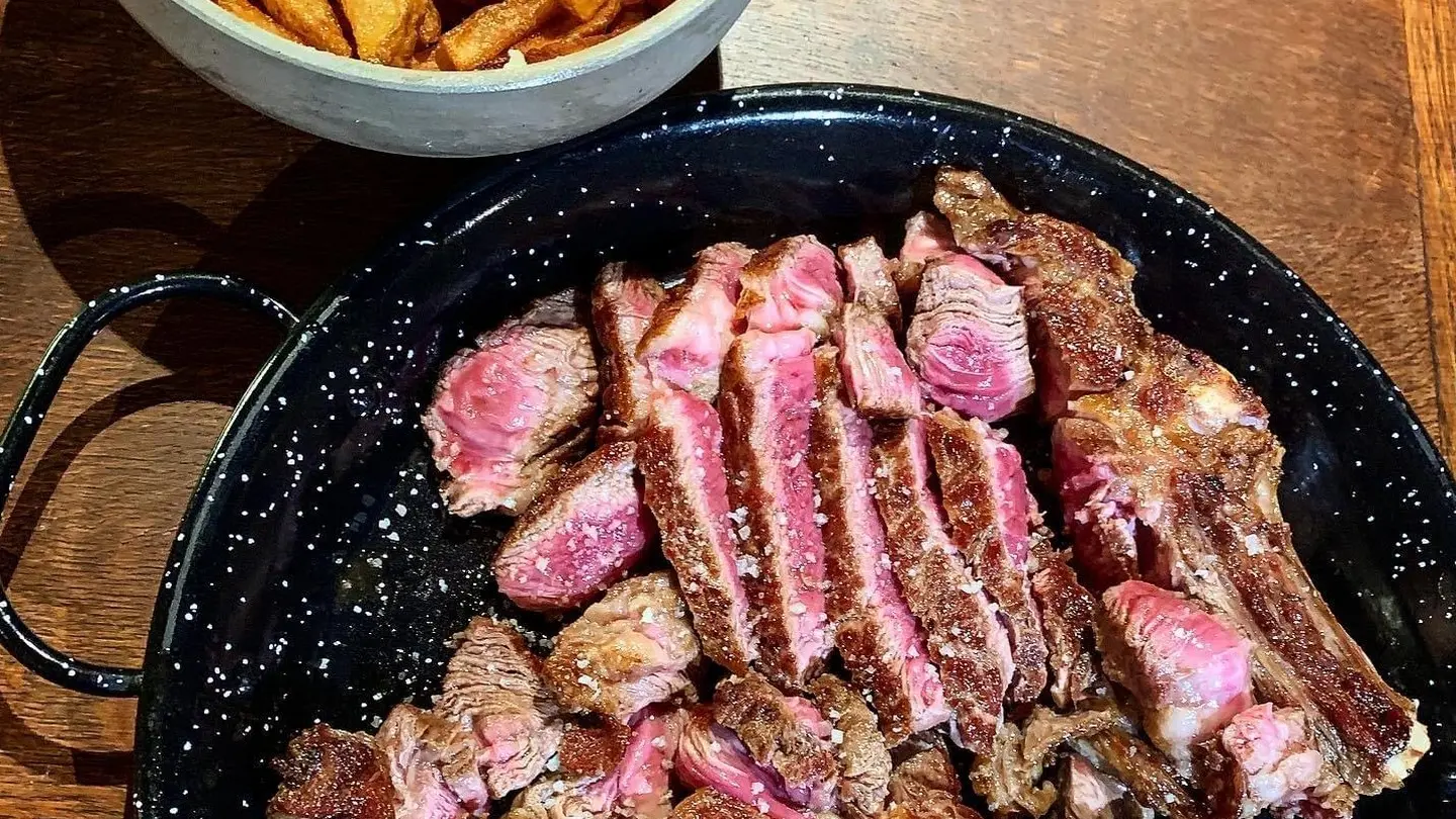 Restaurant La taverne du Gaulois - Rontignon - côte de boeuf blonde d'aquitaine