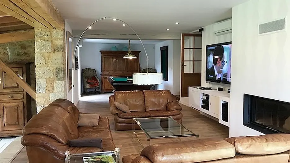 Fumel_La ferme de Pouzatel_Lafon_salon