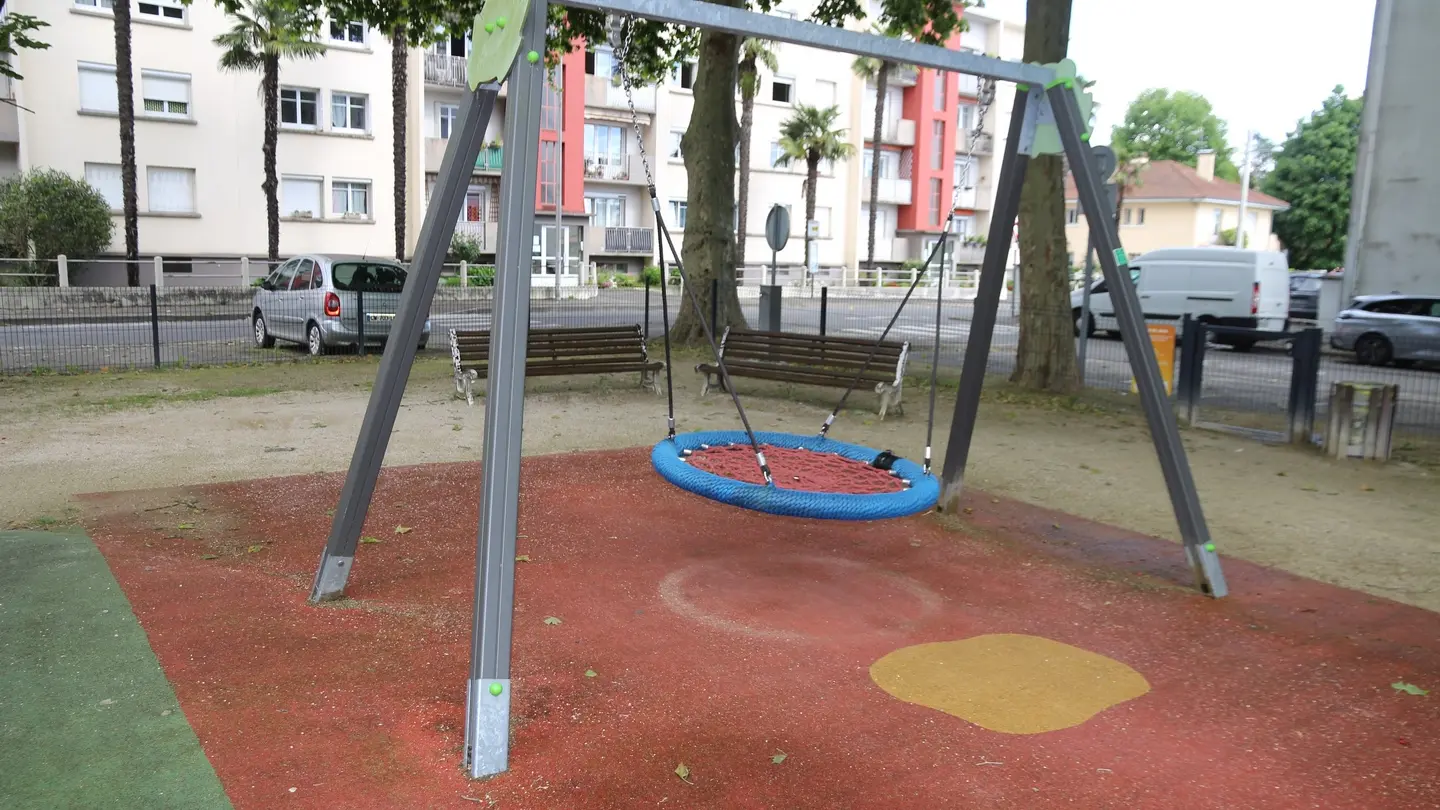 Aire de jeux Jules Gois Billère 01 - Pau Pyrénées Tourisme - CM