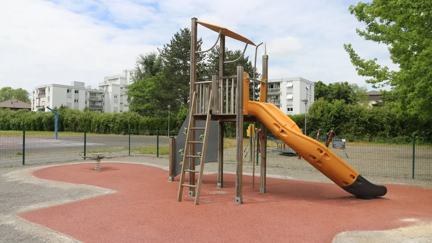 Aire de jeux rue Berlioz 05 - Pau Pyrénées Tourisme