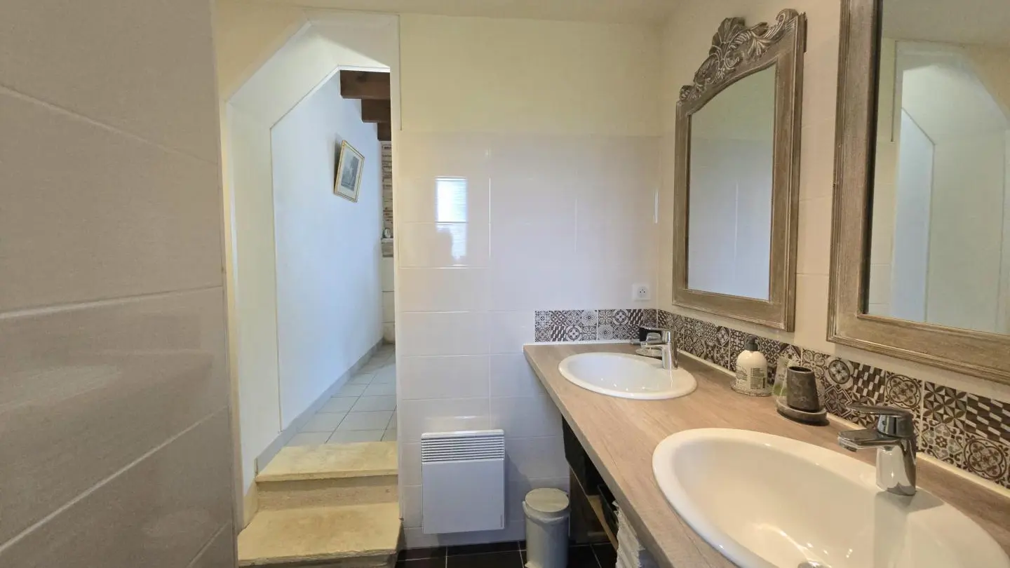 salle de bain - Gîte Location vacance - La Métairie - Domaine de la Mouthe