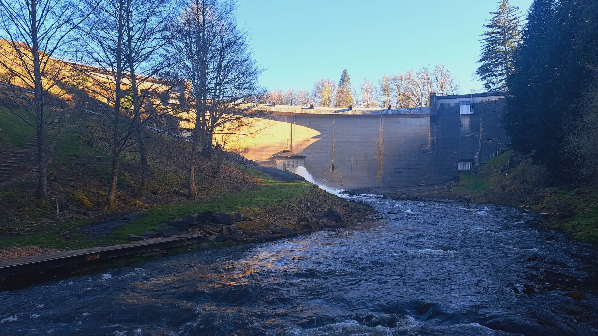 Barrage - Treignac © J Lautrete (2)