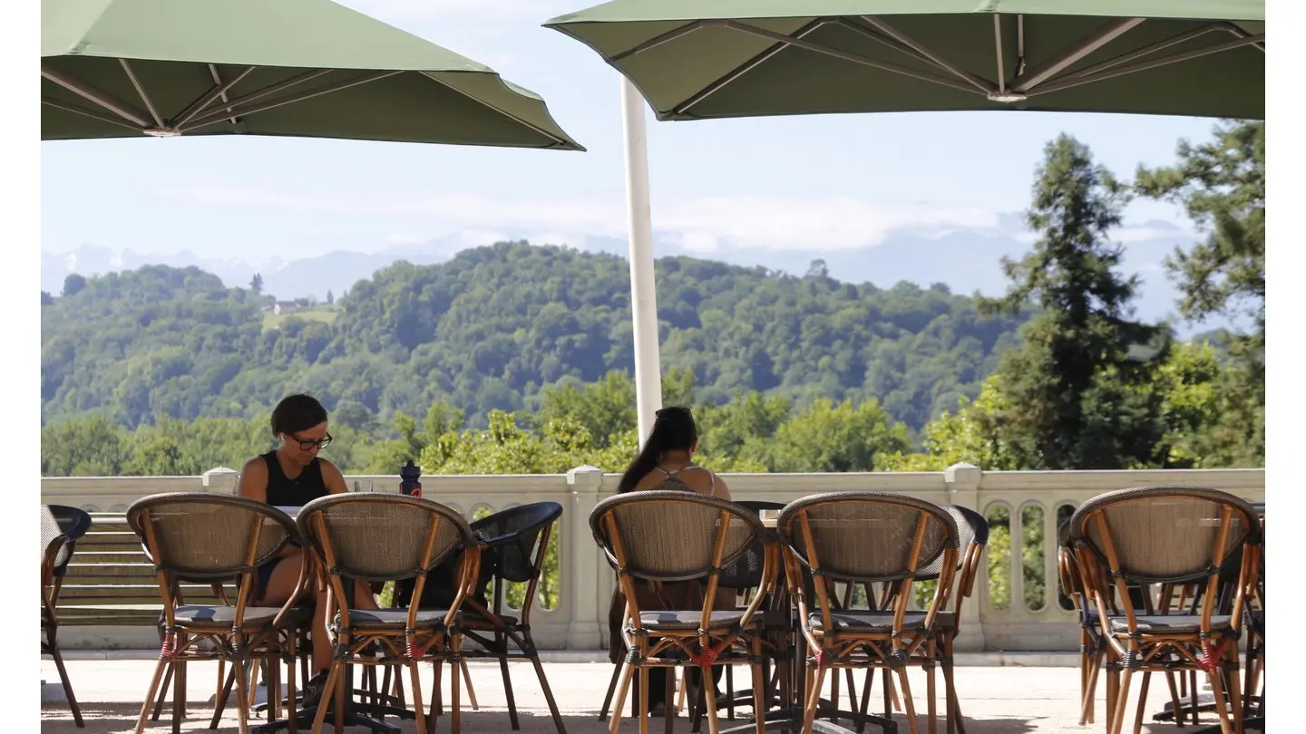 Café Russe - boulevard des Pyrénées