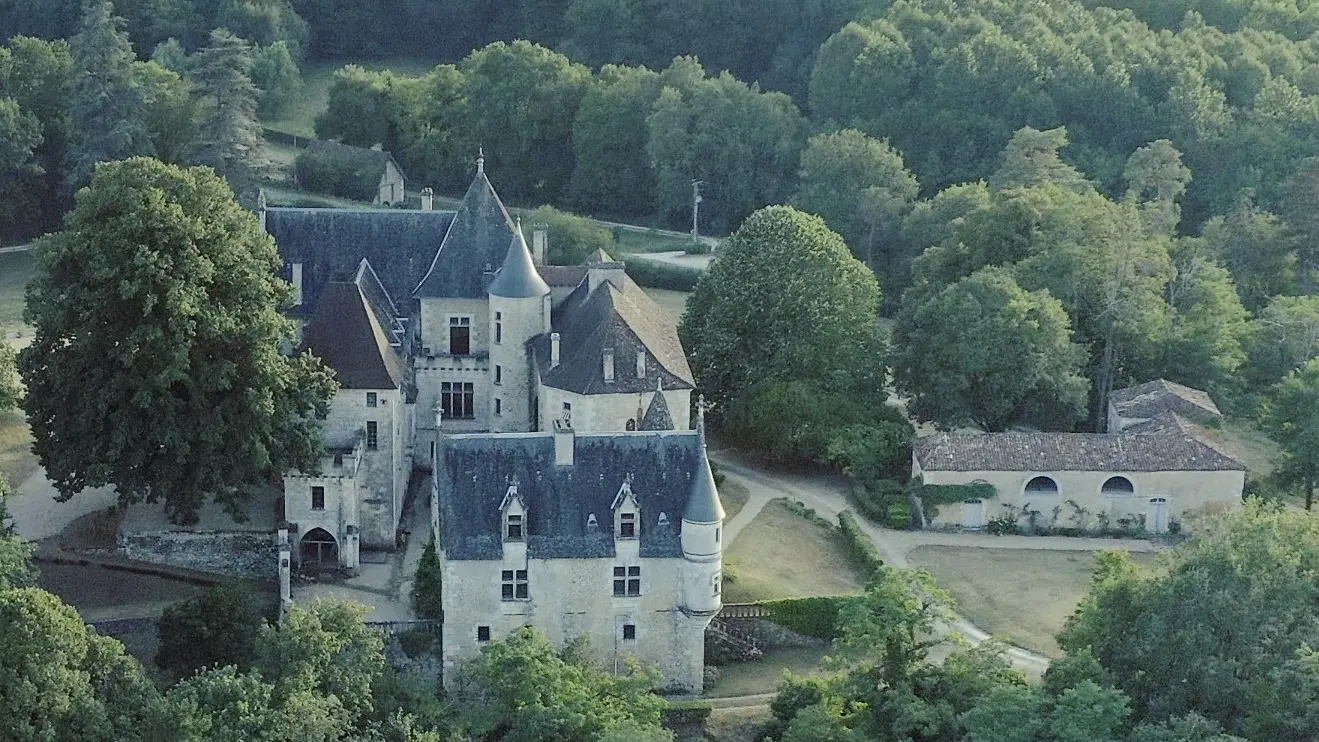 Château Bellegarde - vue du ciel