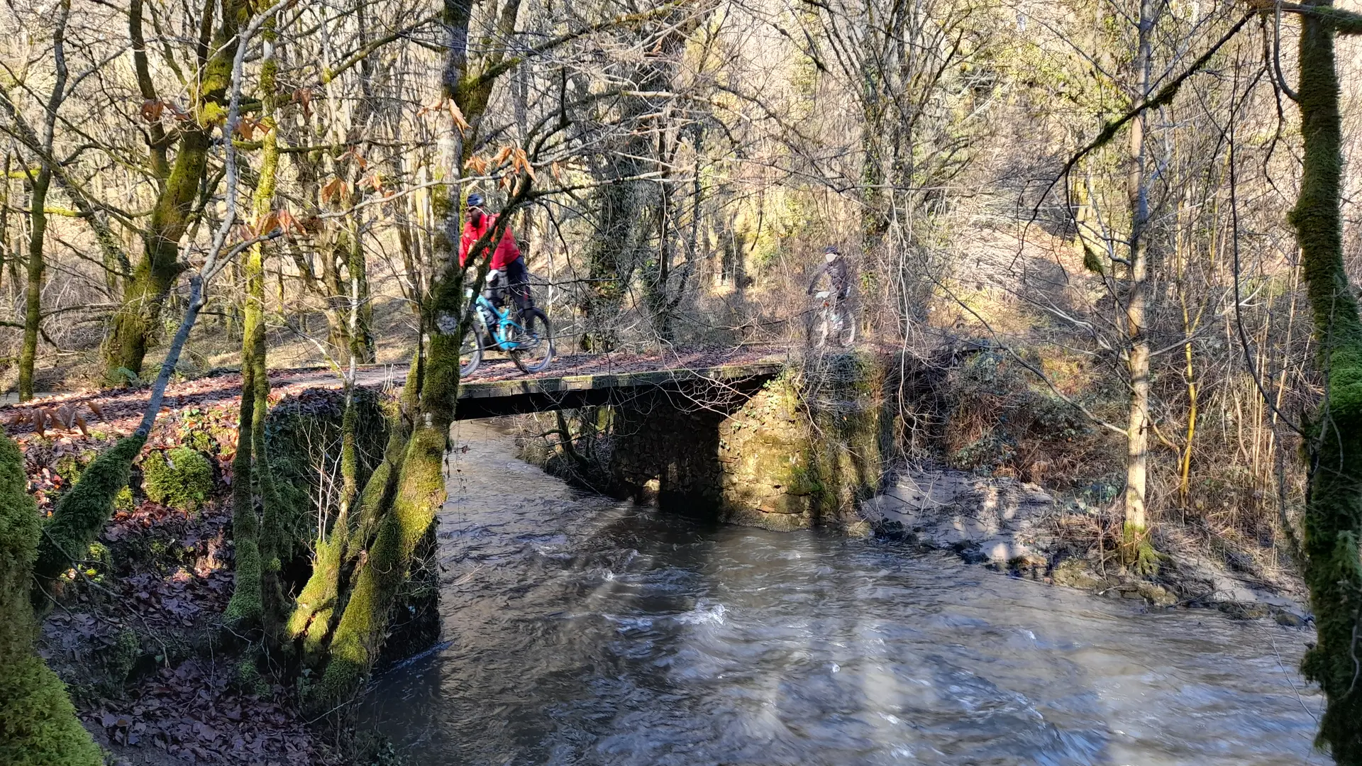 Du Lac aux Deux Moulins - Vigeois ©N.Jumelle - Office de Tourisme Terres de Corrèze (8)