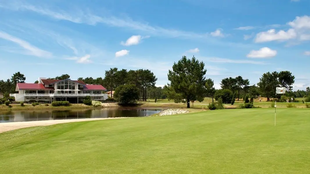 exterieur et parcours de golf