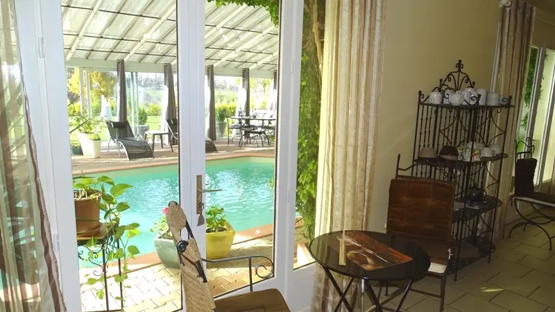 HLOAQU047FS003GW_grande9