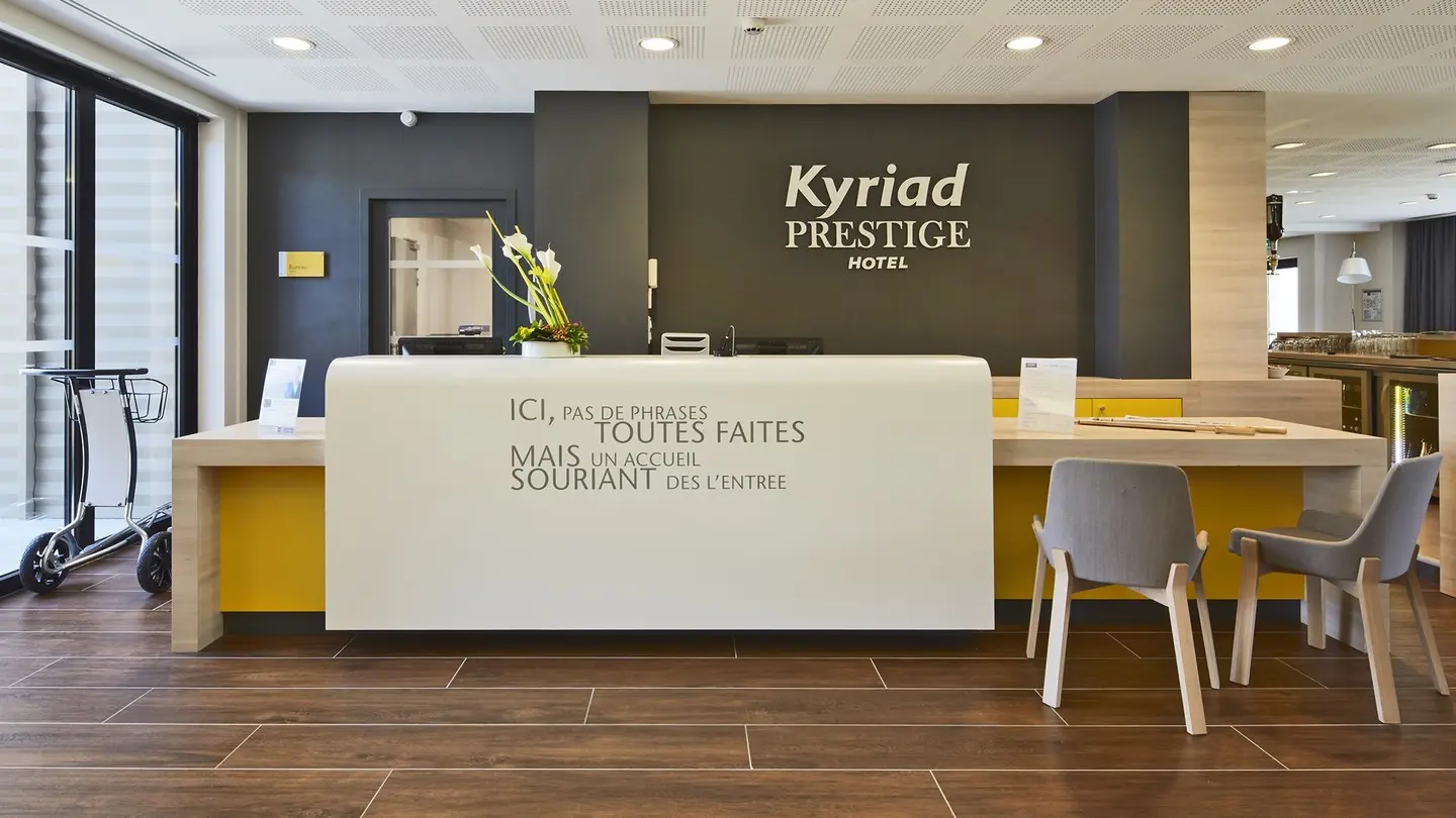 Hôtel Kyriad Prestige - Pau - Réception