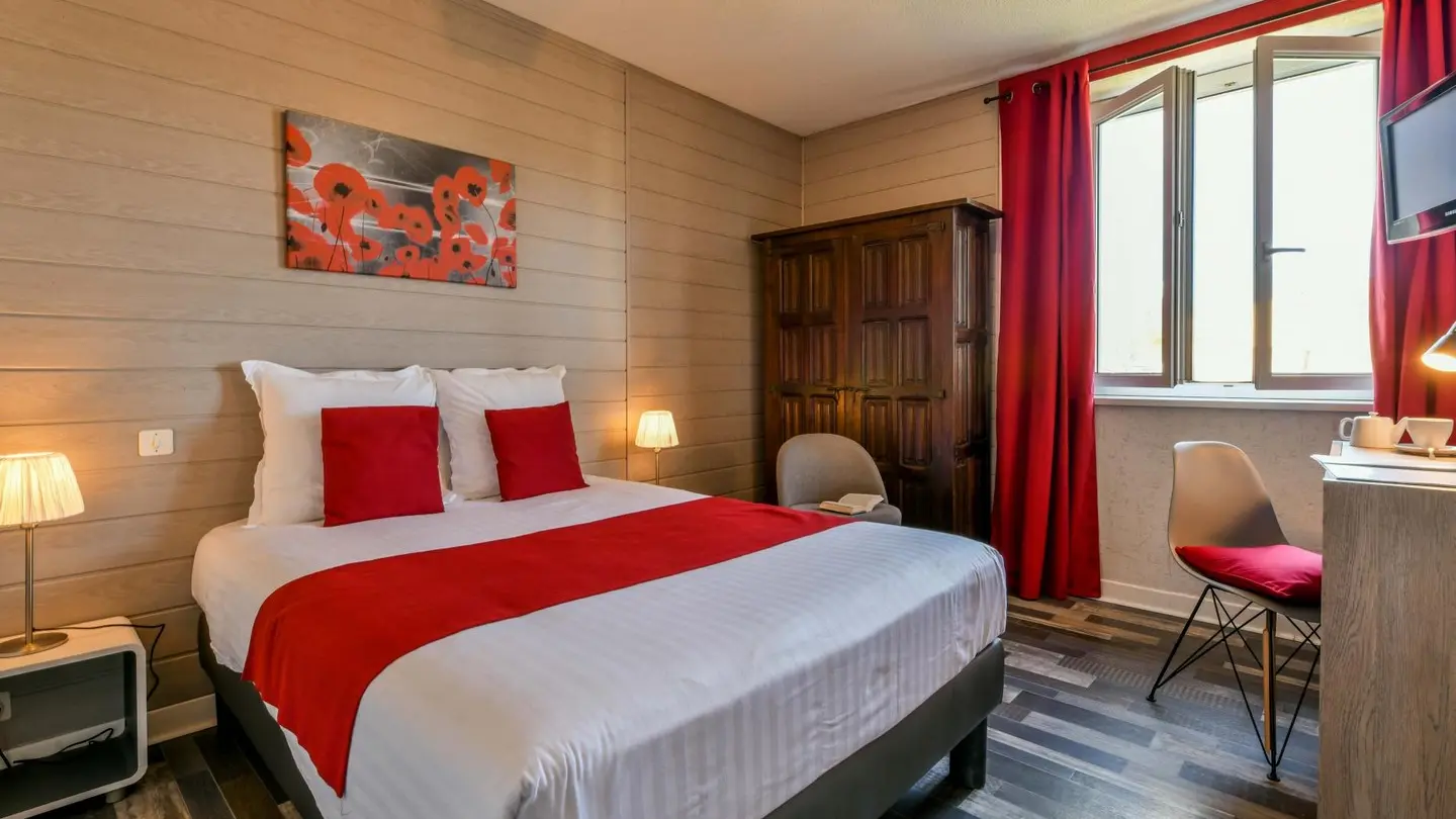 Hostellerie du Neez - Gan - Chambre rouge