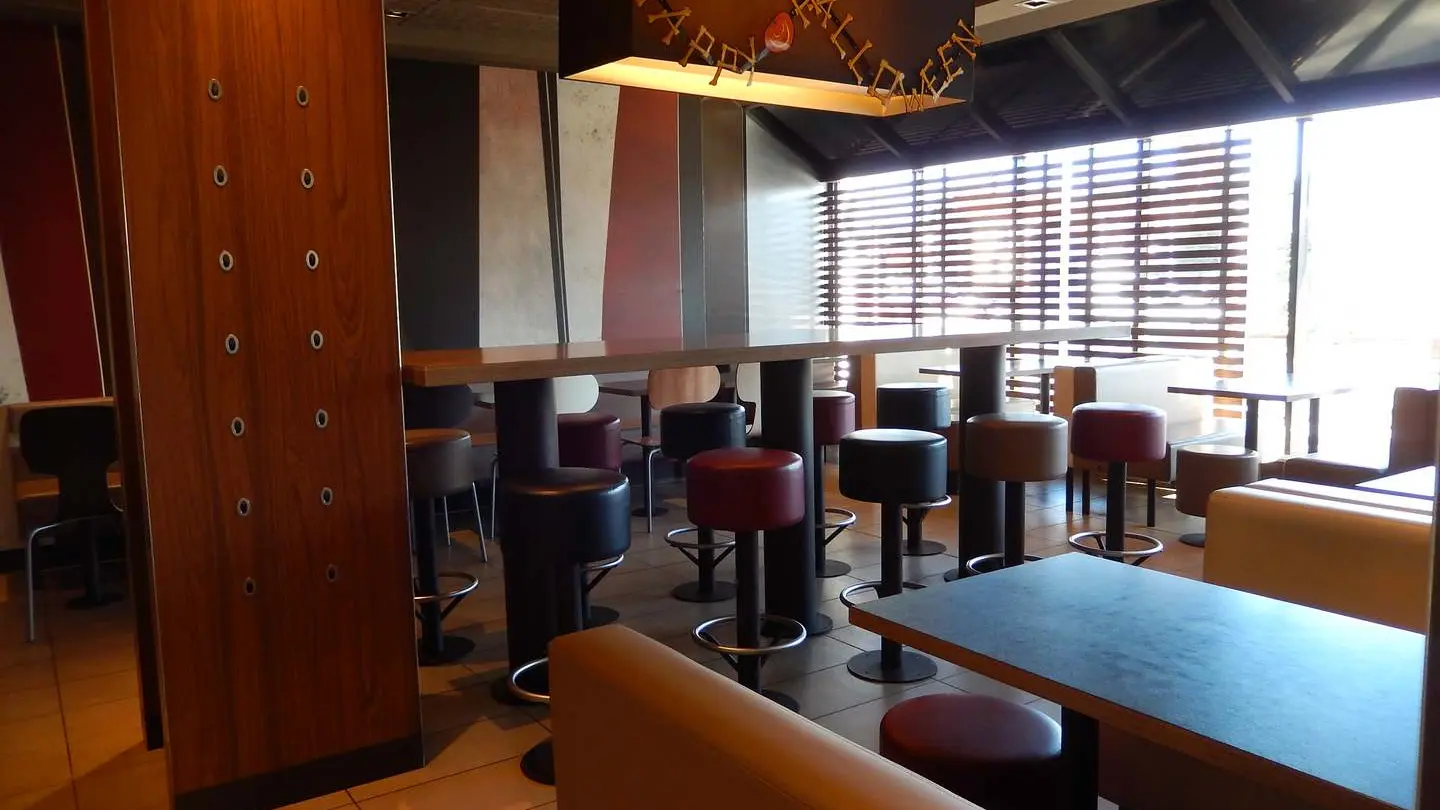 Restaurant Mc Donald's - Lons/Pau - table haute