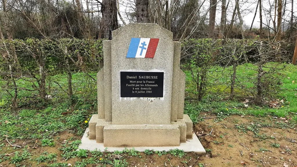 Mémorial Clauzon - stèle Saubusse (2)