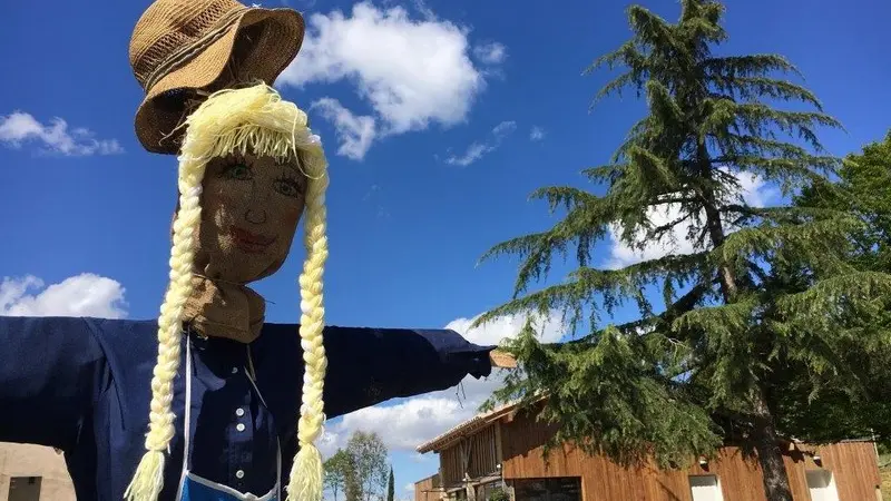 OTLT_DEG_Ferme de Baruteau_Brugnac_épouventail