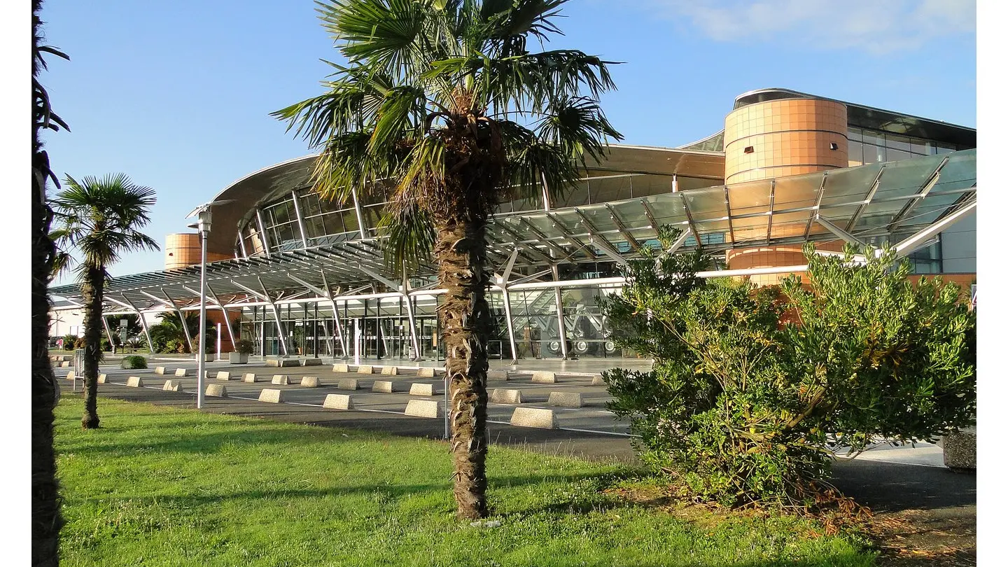 Pau aéroport 001
