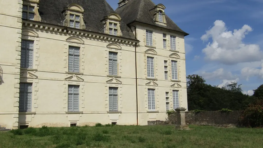 Poyanne - pavillon fenêtres trompe l'oeil château