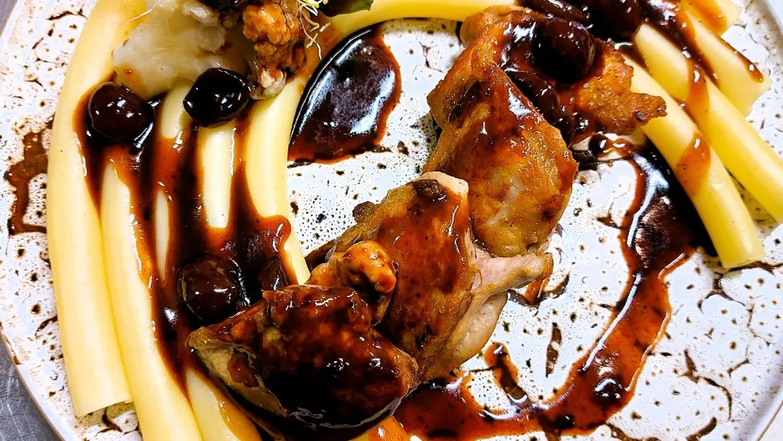 Suprêmes de caille sauce à la griottine