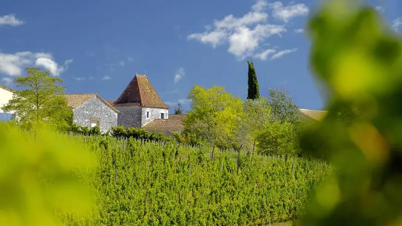 TOUR DES GENDRES1