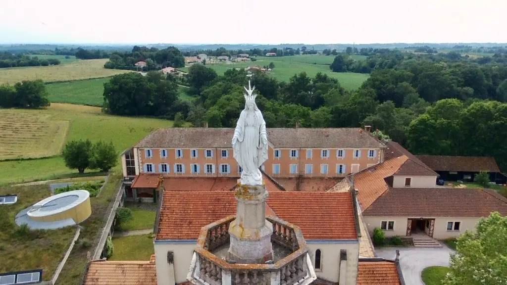 Vierge Notre Dame de Maylis