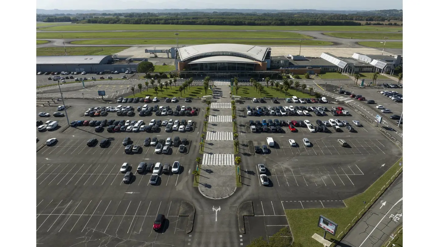 Vue de l'aérport en drone