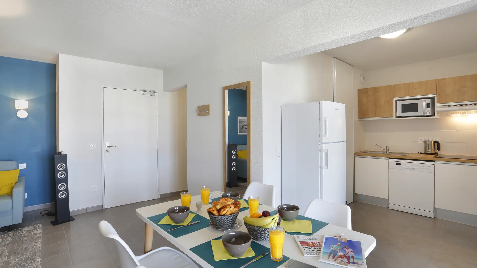 vue kitchenette
