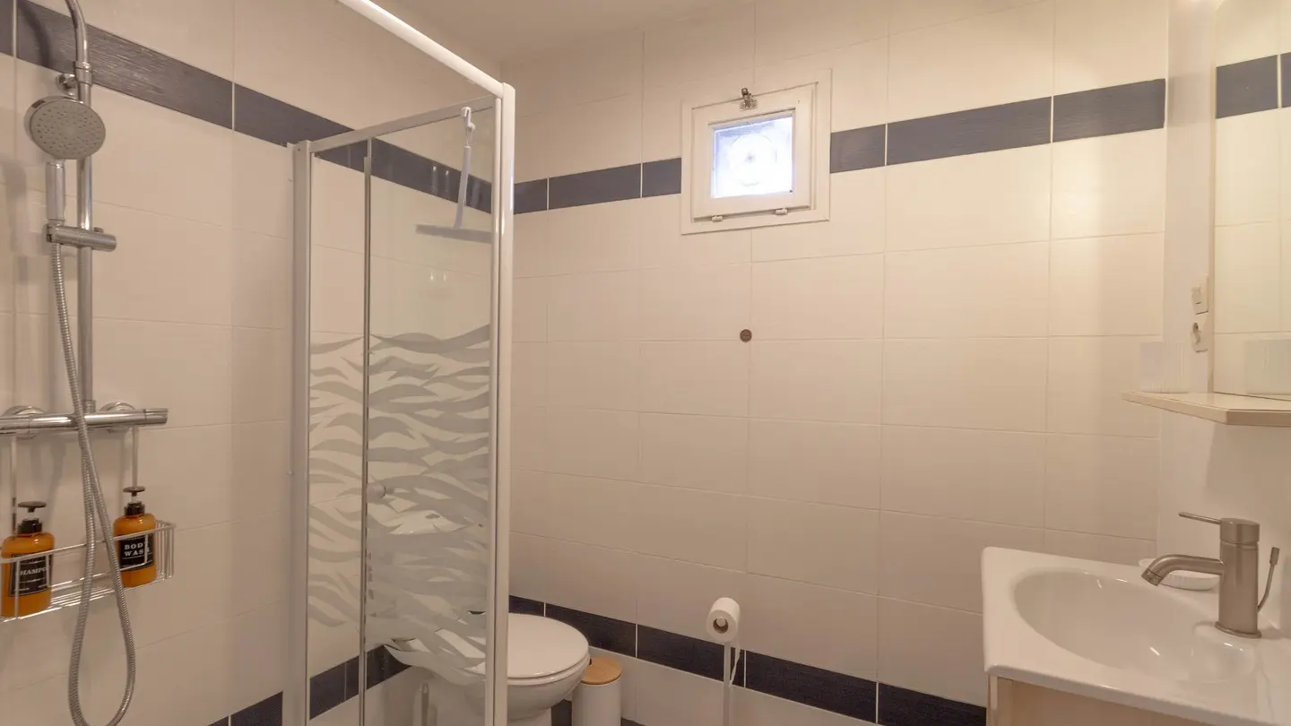 Meublé Senilhe - Lescar - bain 1er étage