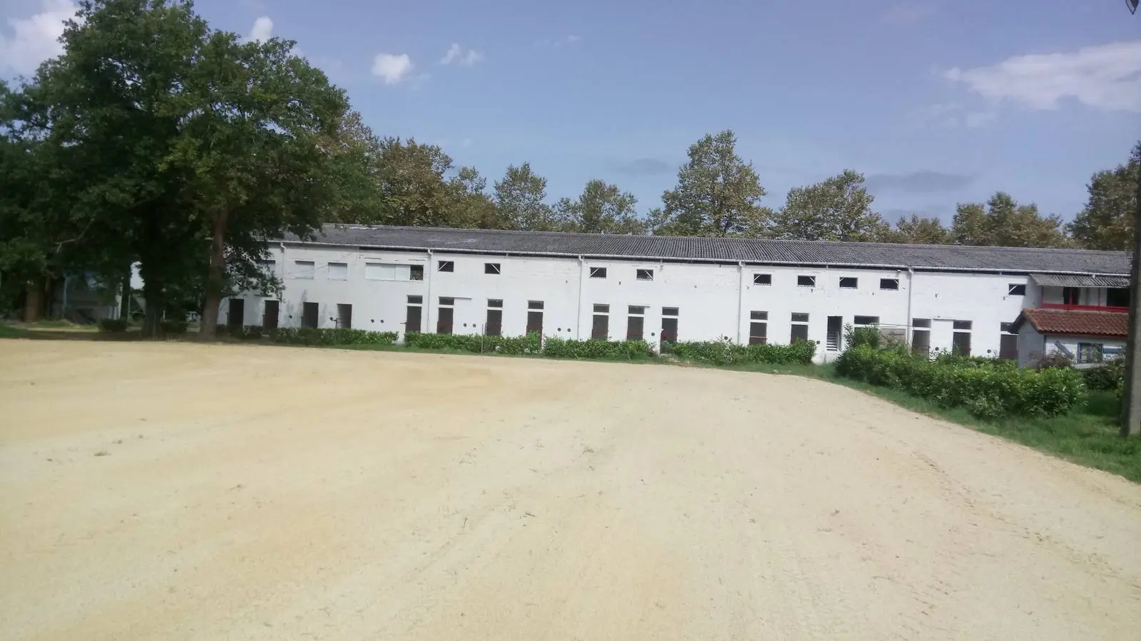 Centre equestre du Basacle - Lons - écuries