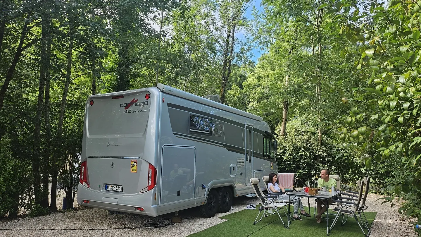 Camping City Nature - lescar - emplacement camping car