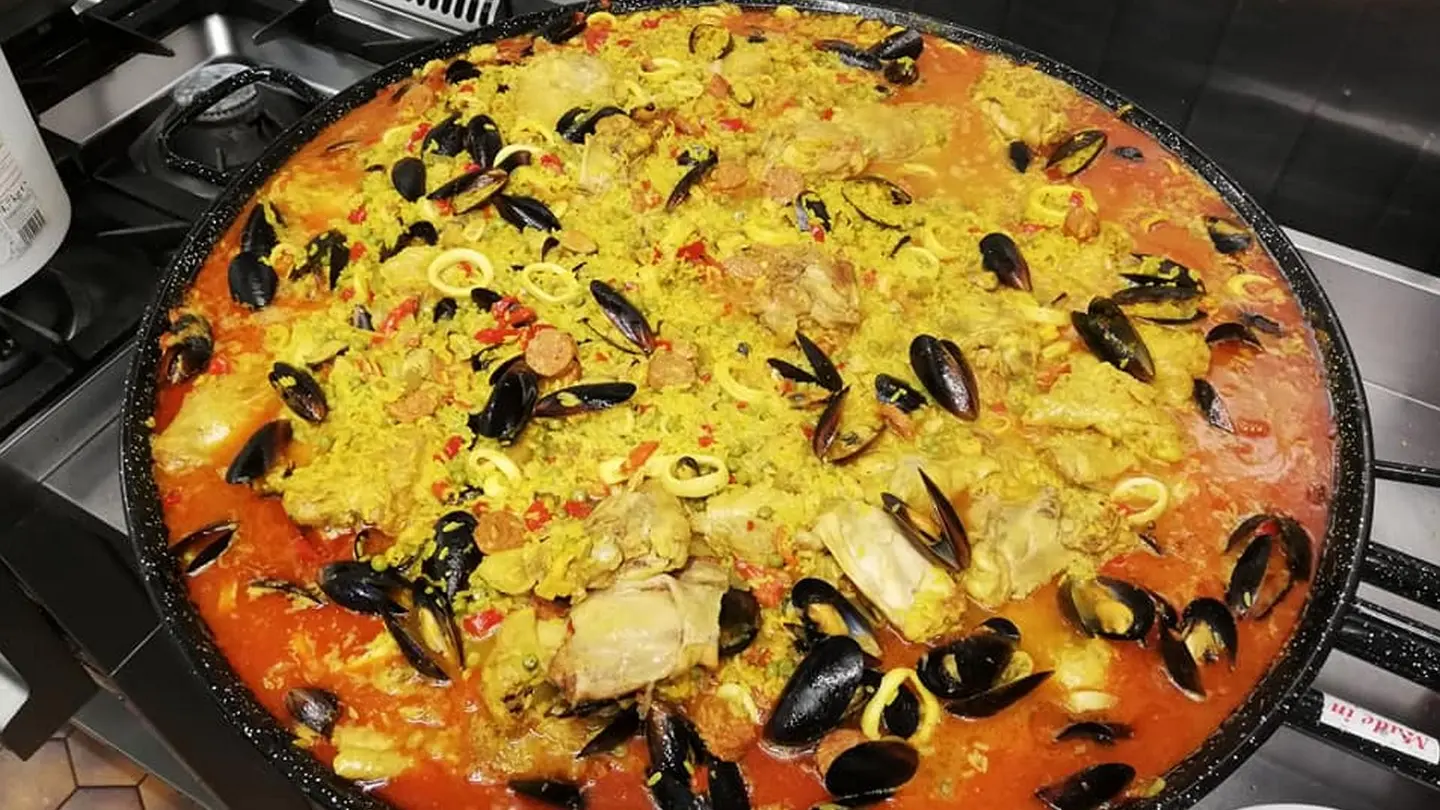 Le Carton Rouge - Gan - paella