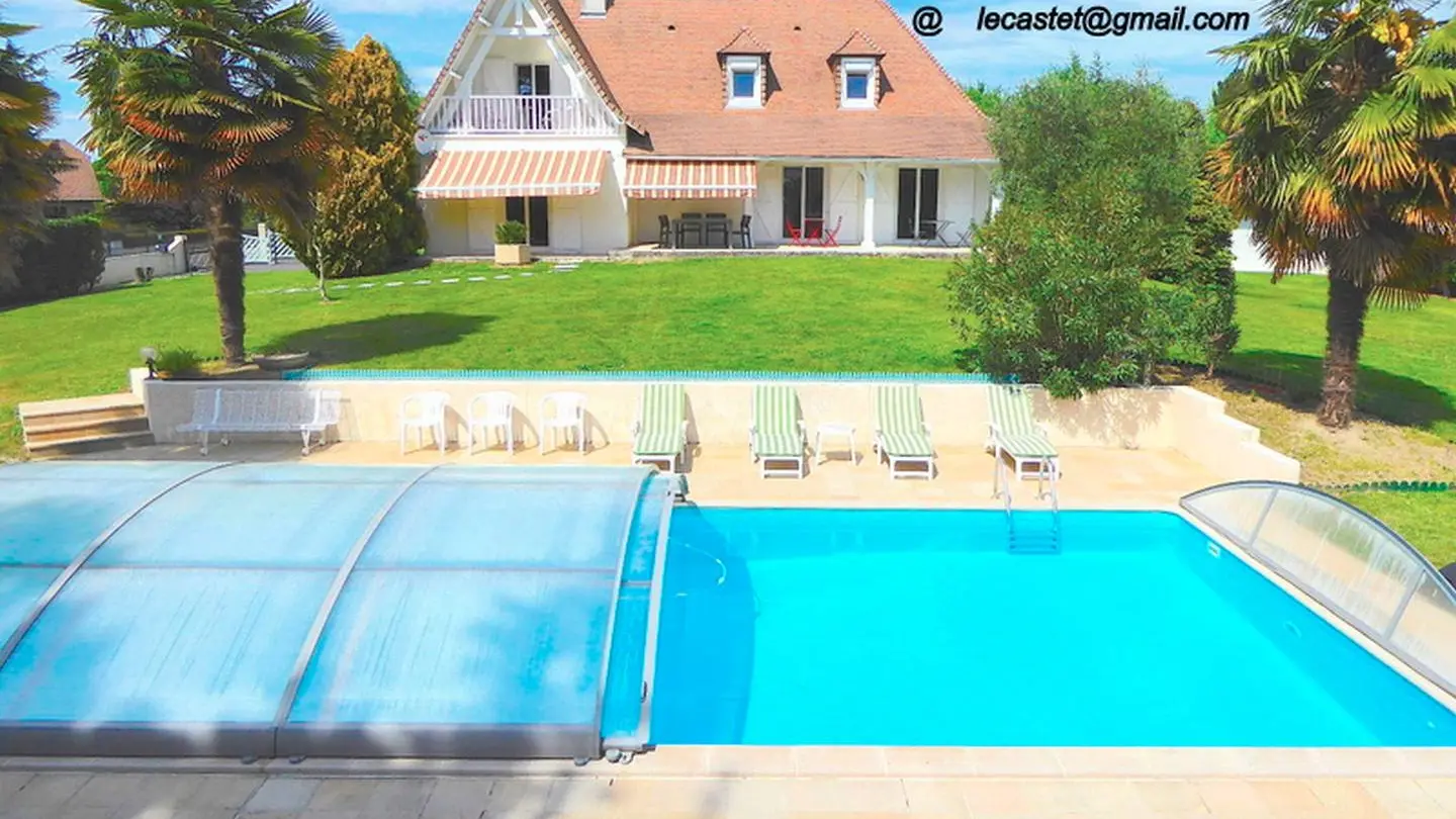 Chambre d'hôtes Le Castet - Lons - piscine