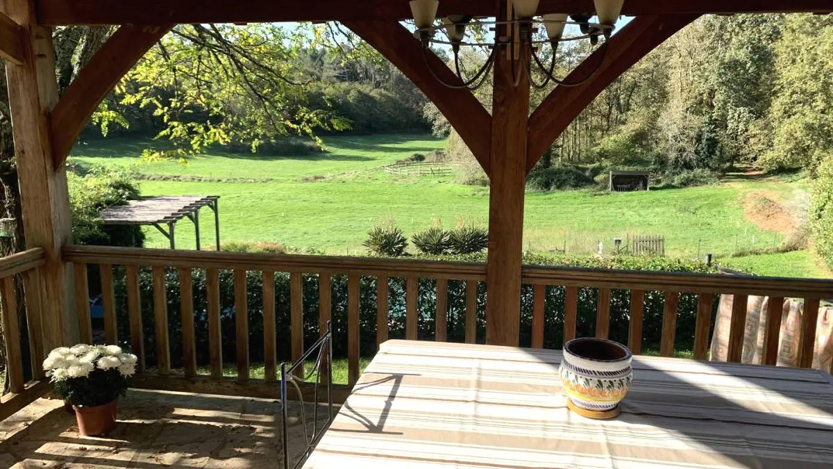 cb4b76b8-4806-4c47-b67b-88018378567f