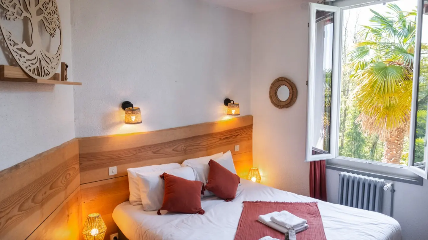 Maison Tournesol - Gan - chambre forêt