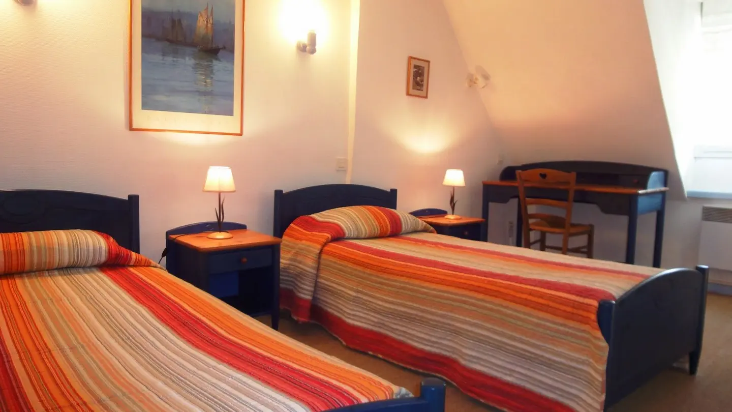 Meublé Miragou - Laroin - chambre jumeaux