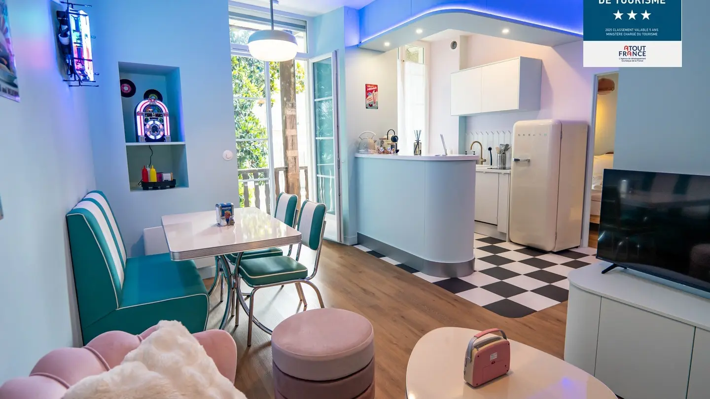 Meublé dinner room - Pau - salon