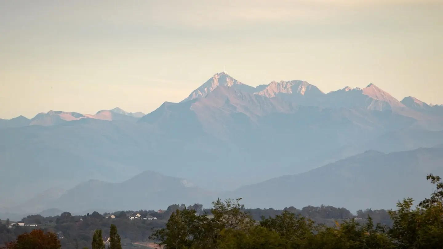 Domaine Mont Riant - Jurançon - la vue du parc