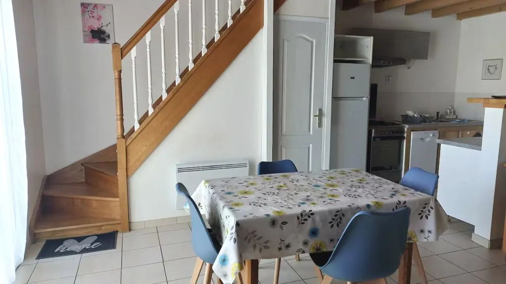 f1bf6c92-7c32-40a9-9538-4d029a383b1f