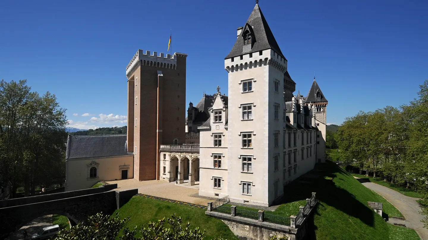 Hédas suite - Pau - le château