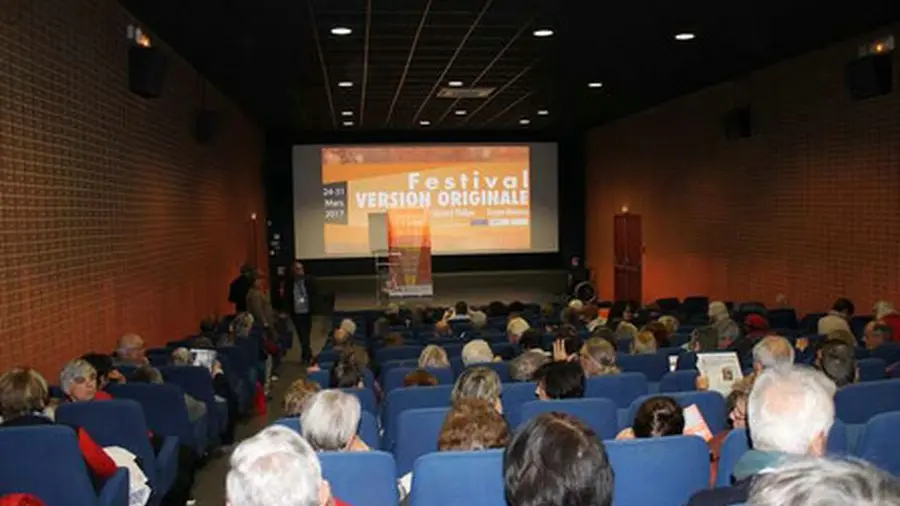 Intérieur de la salle de cinéma