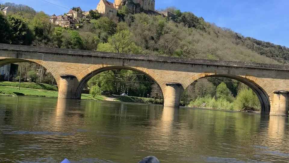 AUX CANOËS ROQUEGEOFFRE DU PORT D'ENVEAUX